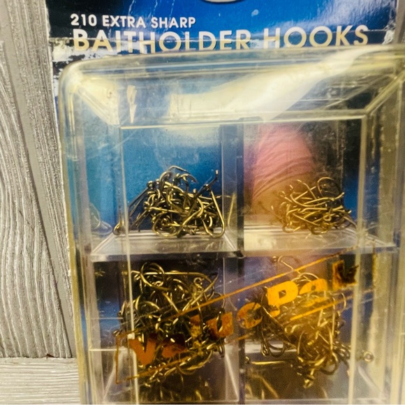 SouthBend 210 Piece Value Pack Assorted Bait Fishing Hook Kit hooks - Picture 3 of 8